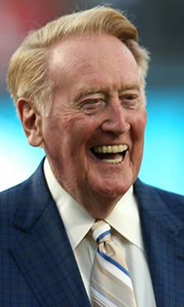 Vin Scully talks Rose Bowl, Dodgers on Twitter